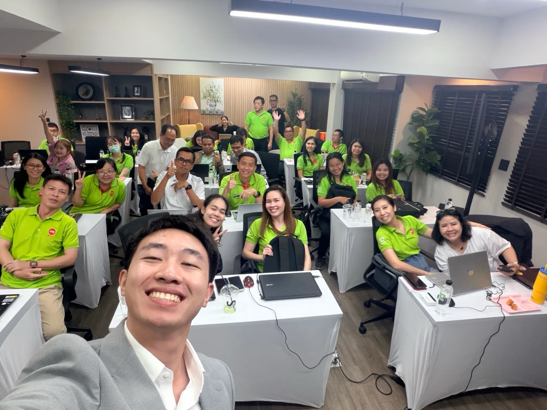 ทีม HFC HealthFoods เข้าร่วม In-house Training