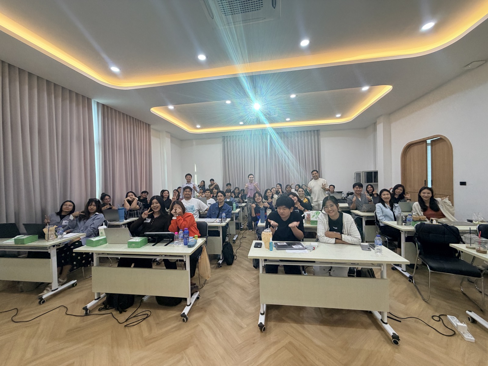 คลาสอบรม in-house เต็มห้อง